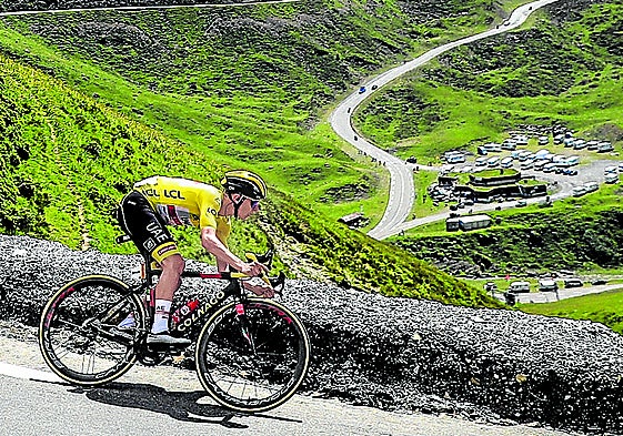 Las curvas de herradura distinguen la subida. Estos son sólo los 4 kilómetros finales.