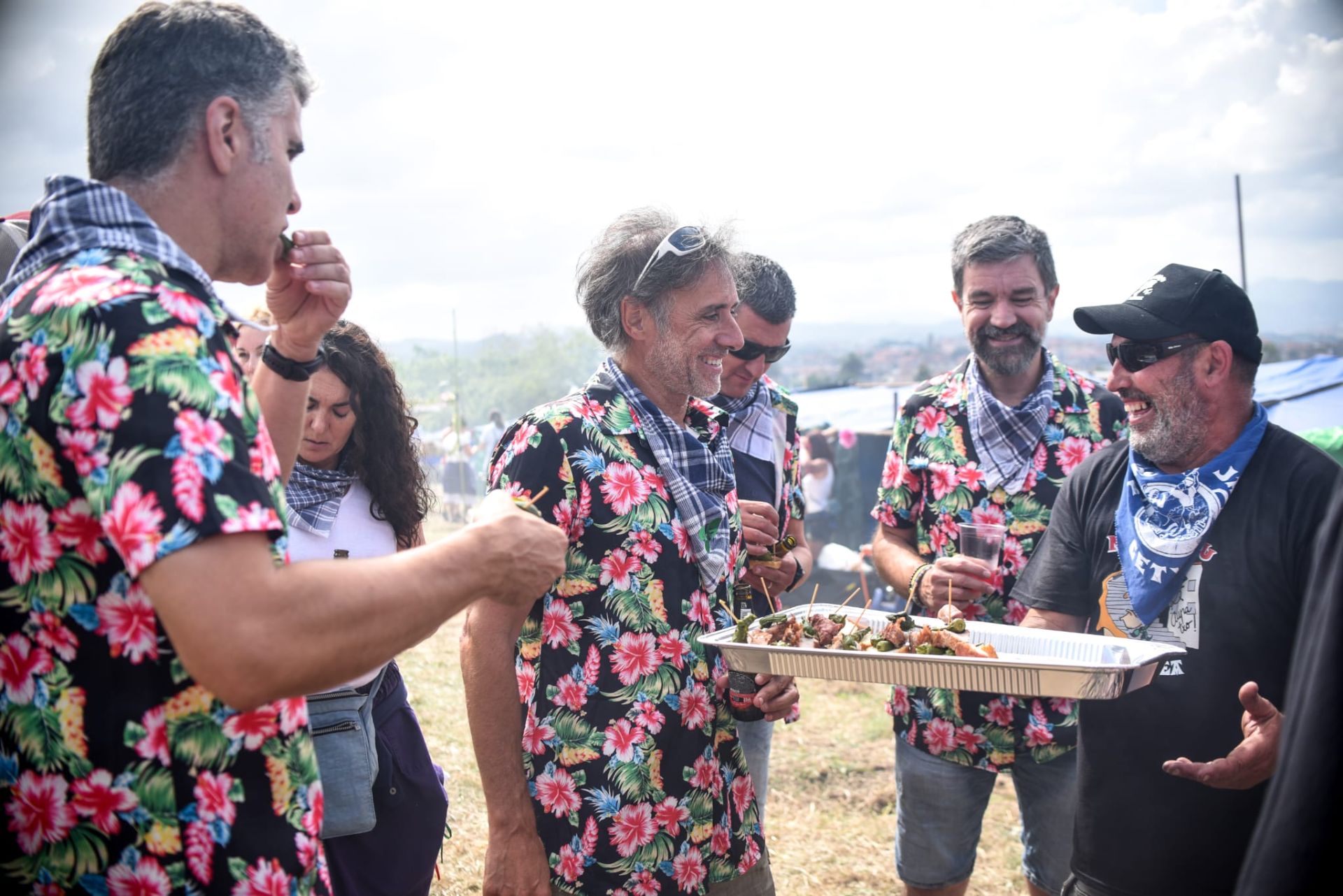 La imágenes del ambiente festivo en Aixerrota