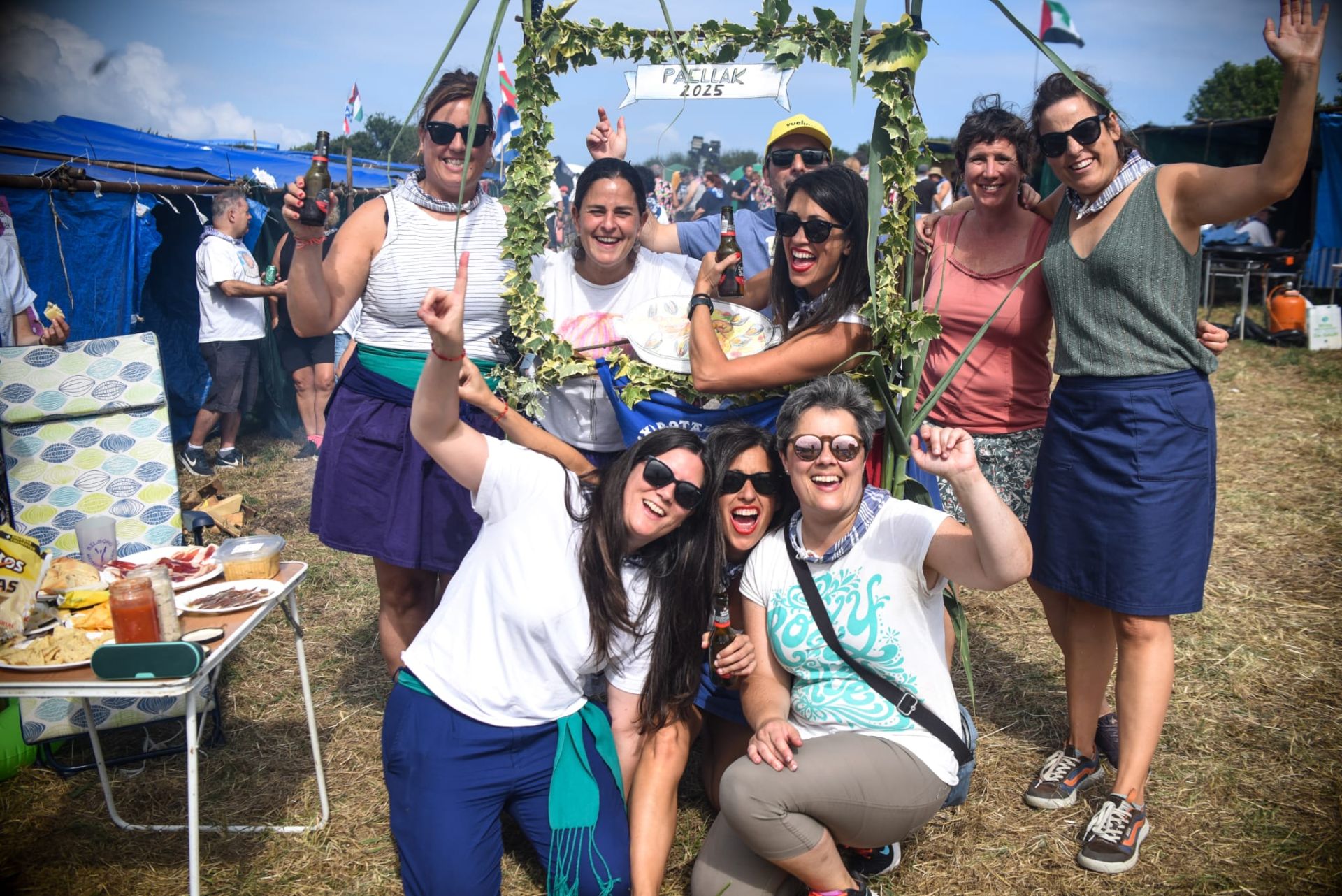 La imágenes del ambiente festivo en Aixerrota