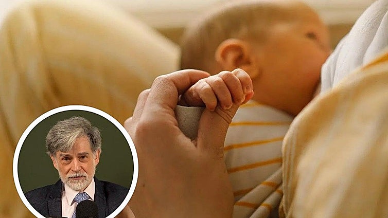 El pediatra Carlos González desmonta el mito de la lactancia materna: «No afecta al vínculo con el bebé»