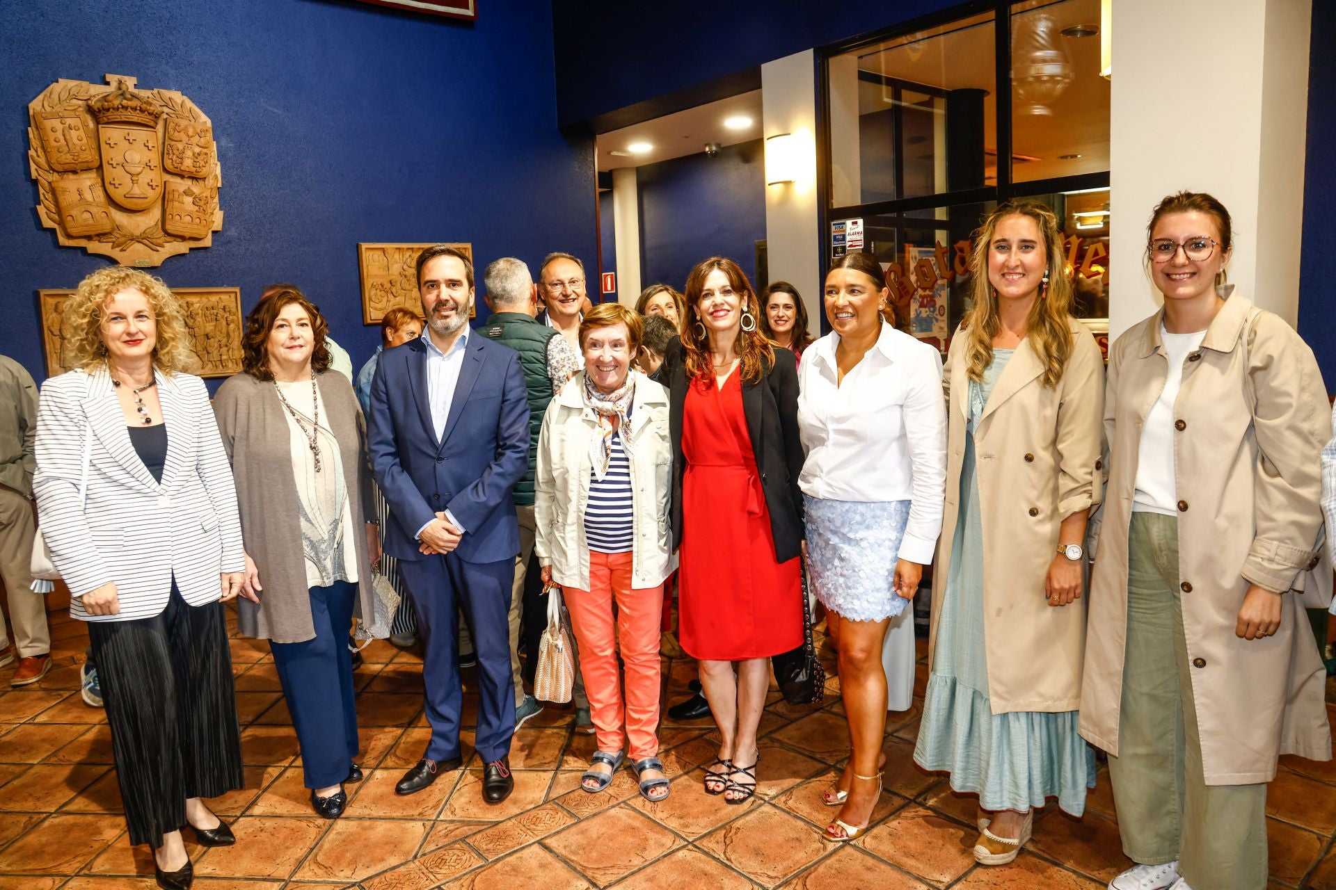Cristina González, Itziar Gonzalo, Javier Hurtado, Blanca Aguillo, Maider Etxebarria, Mónica Calvo, Mar Dabán y María Nanclares.