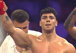 El vasco Andoni Fitness vence en el ring al influencer Carlos Belcast en la quinta velada récord de Ibai Llanos