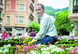 Ansola, en la imagen en los jardines de Albia de Bilbao, llegó a la presidencia del Bizkai buru batzar del PNV en noviembre tras haber dirigido el Ente Vasco de la Energía.