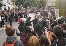 Gaurko arduragabekeria, biharko buruhaustea