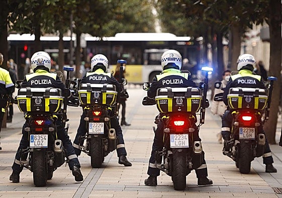 Detenido en Vitoria por amenazar a varios familiares con un arma blanca