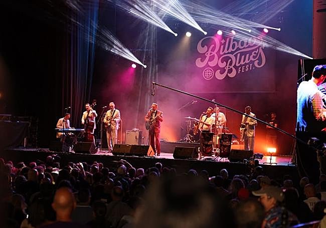 Los siete vistos desde la zona VIP.