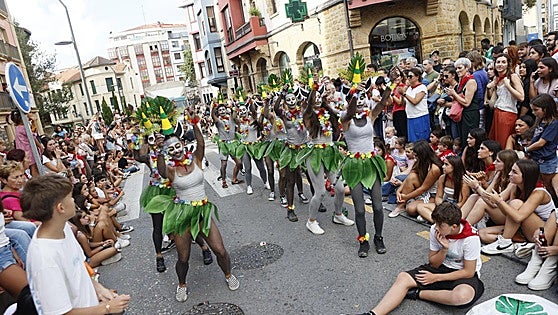 Los 'Saninazios' toman Algorta