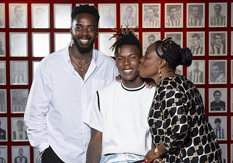 «La gente ha sido injusta con Nico», lamenta Iñaki Williams, que también lanza un dardo al Barça