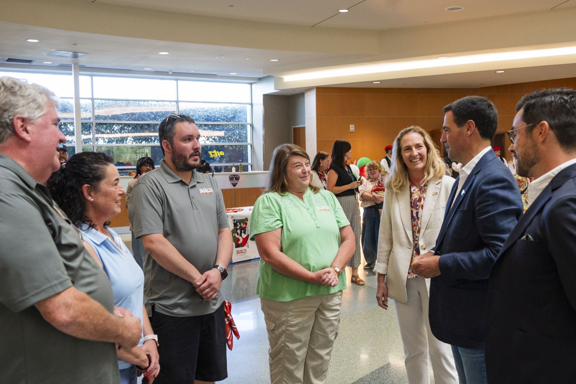 Pradales estrecha lazos con la diáspora vasca en el Jaialdi de Boise