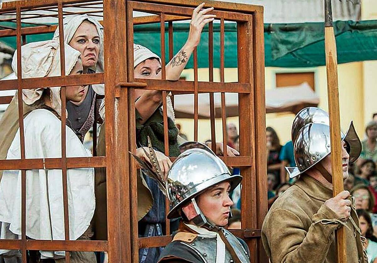 En imágenes dos momentos de la representación.