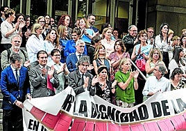 Jueces y fiscales vascos, en una protesta reciente contra las reformas legales de Bolaños