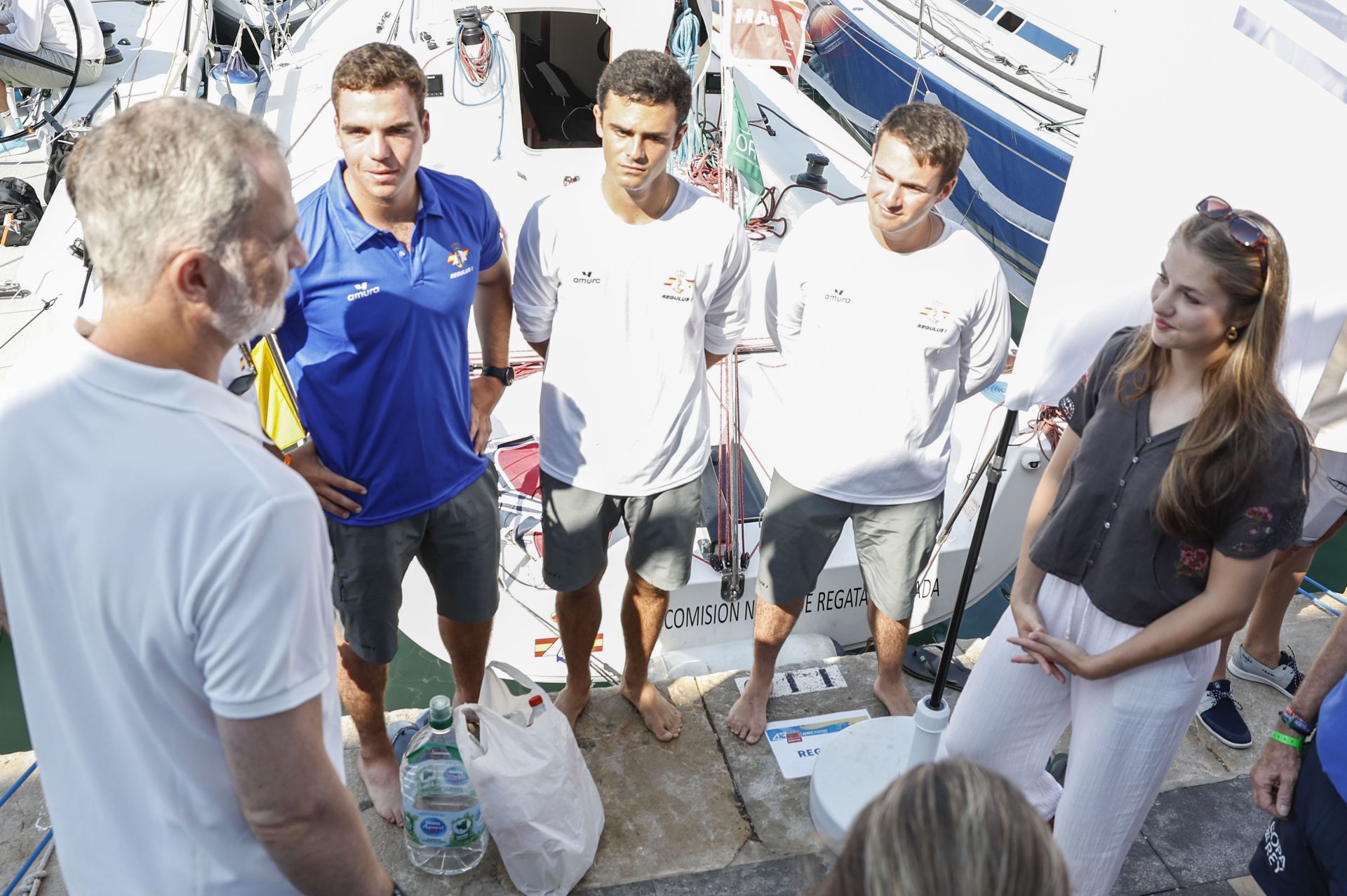 La visita sorpresa de Leonor en el Náutico de Palma: abrazo al Rey y apoyo a los equipos femeninos de vela