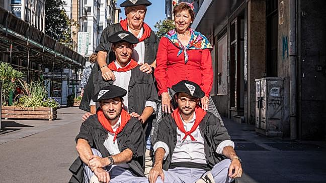 Imagen después - La Blanca no tiene edad para los Cancho, López de Ondategui, Ortiz de Mendibil...