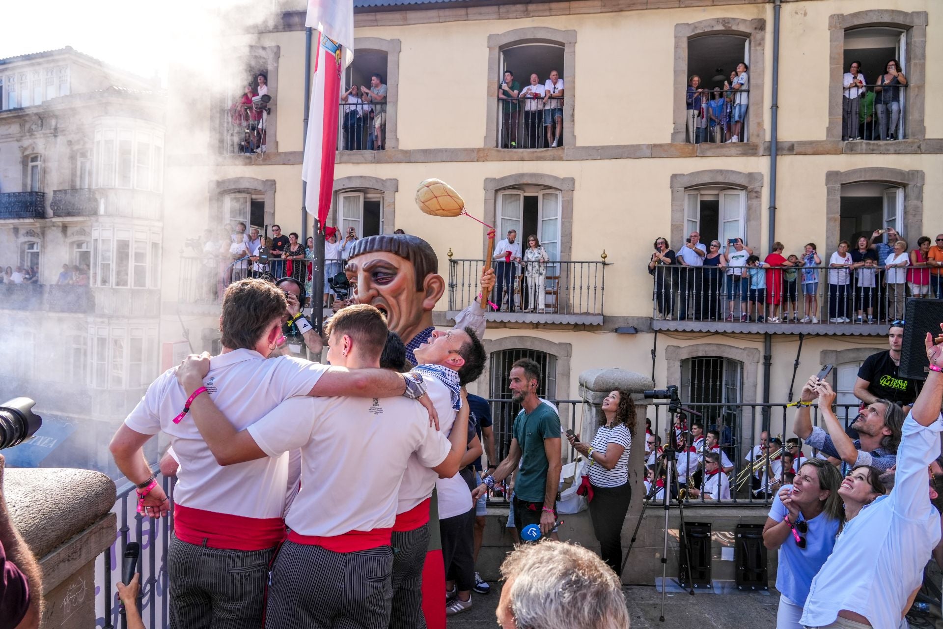 La bajada de Celedón en imágenes