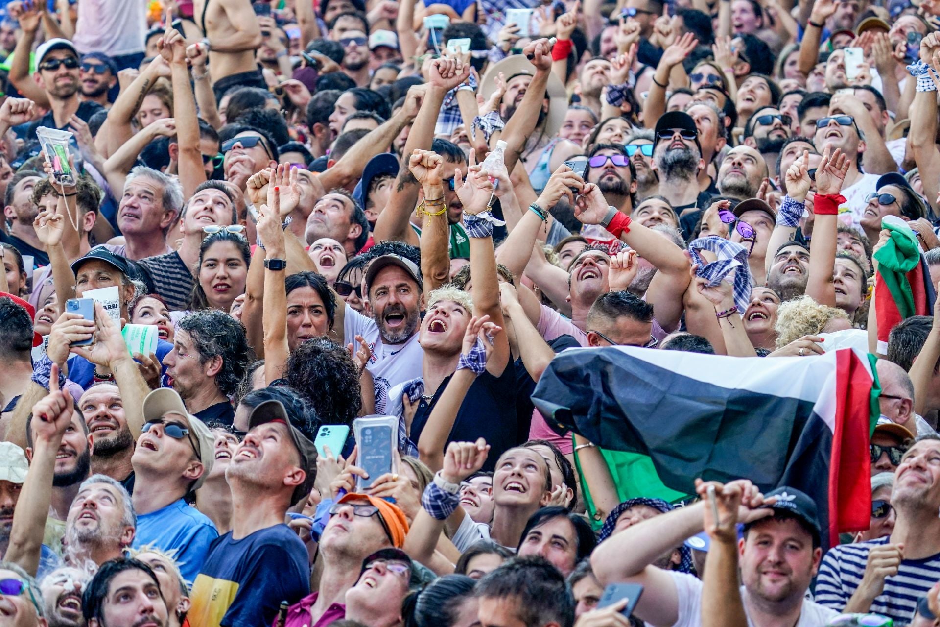 La bajada de Celedón en imágenes