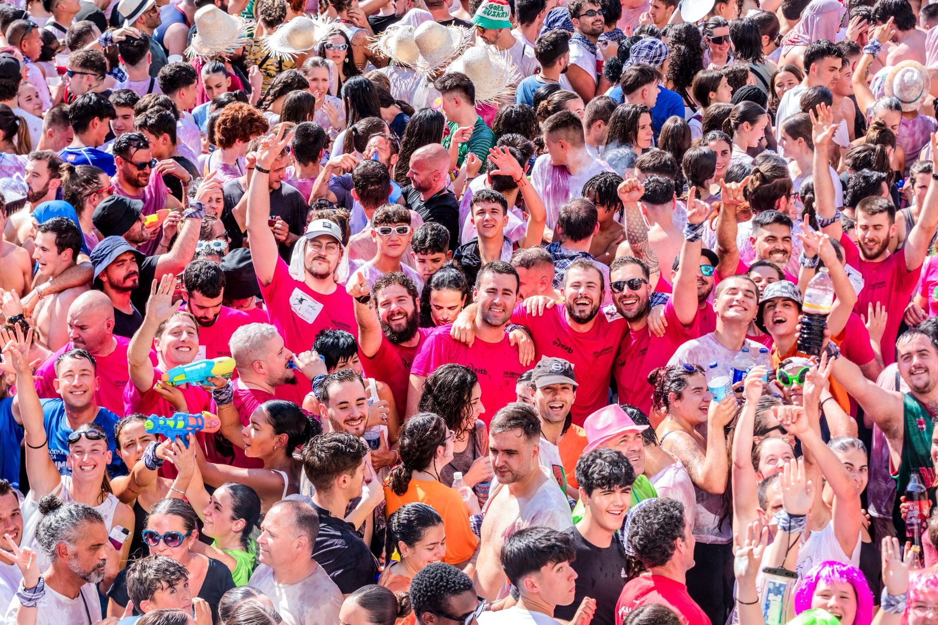 La bajada de Celedón en imágenes