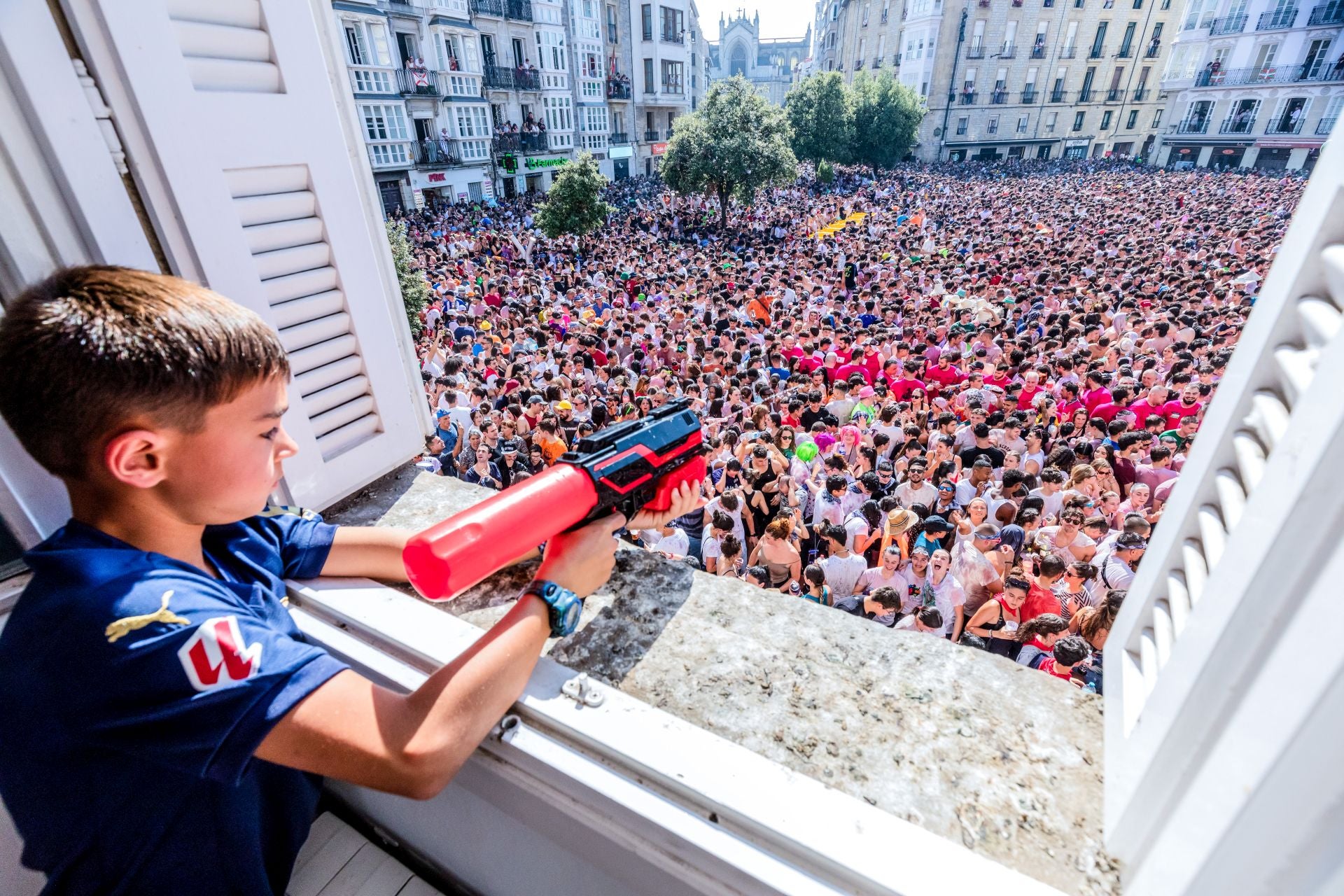 La bajada de Celedón en imágenes