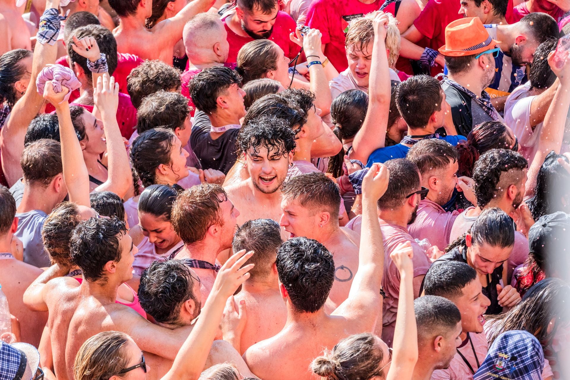 La bajada de Celedón en imágenes