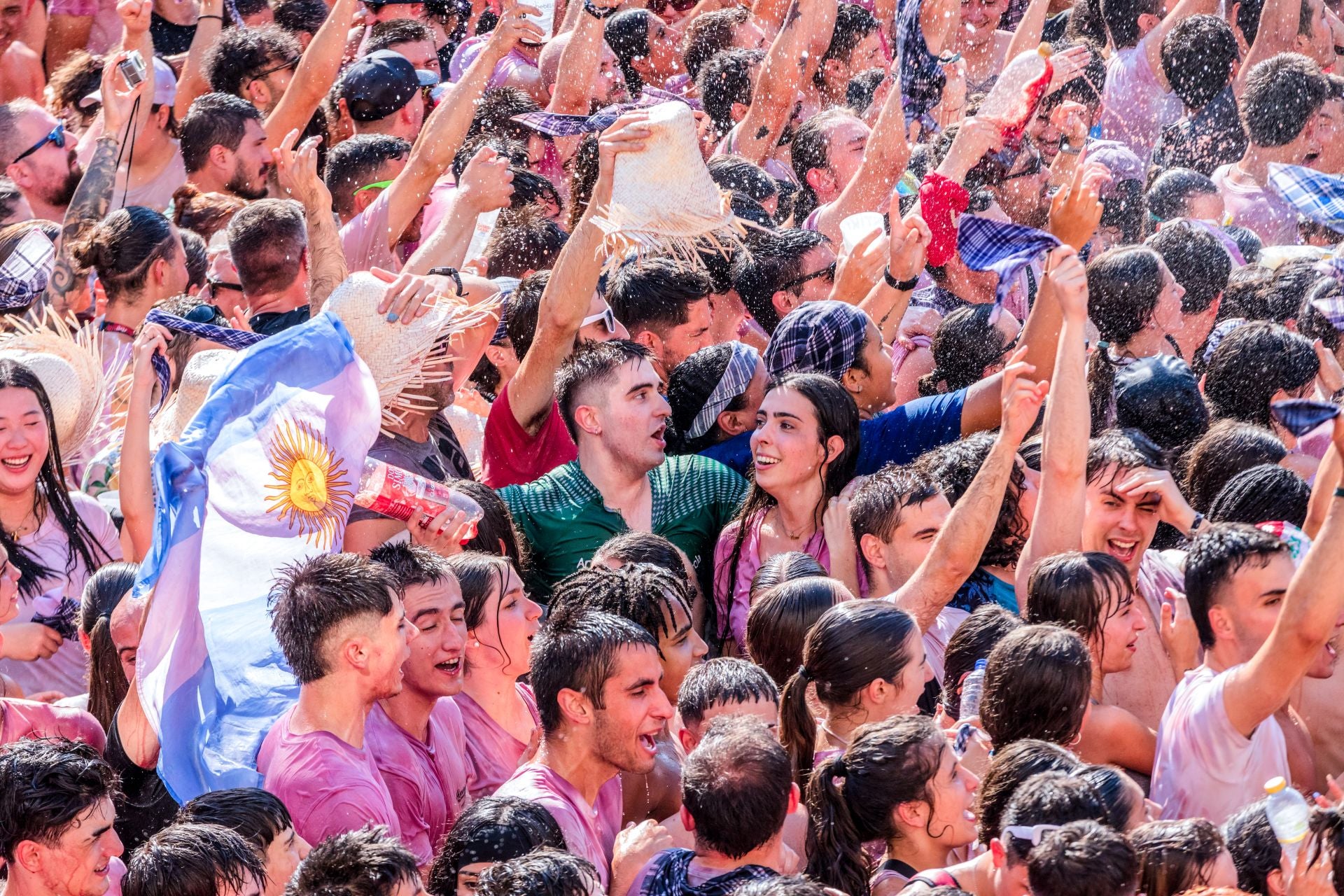 La bajada de Celedón en imágenes