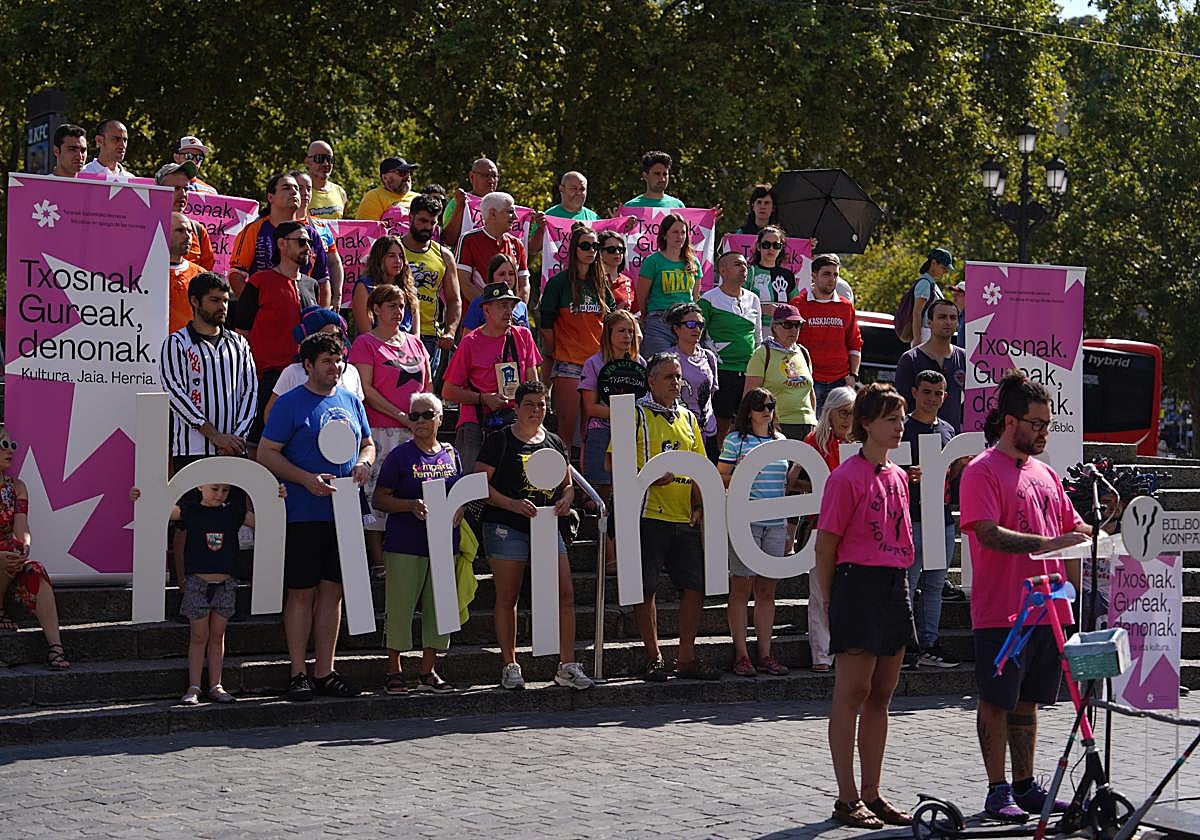 Bilboko Konpartsak ha presentado este lunes su programa de actividades para Aste Nagusia.