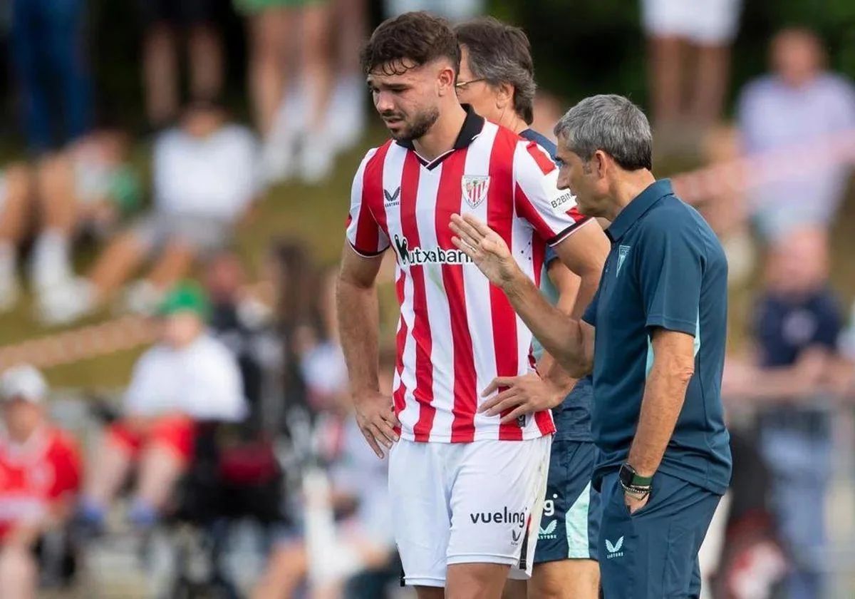 El gesto de compañerismo de la Real Sociedad con Unai Egiluz: «Mucho ánimo y fuerza»