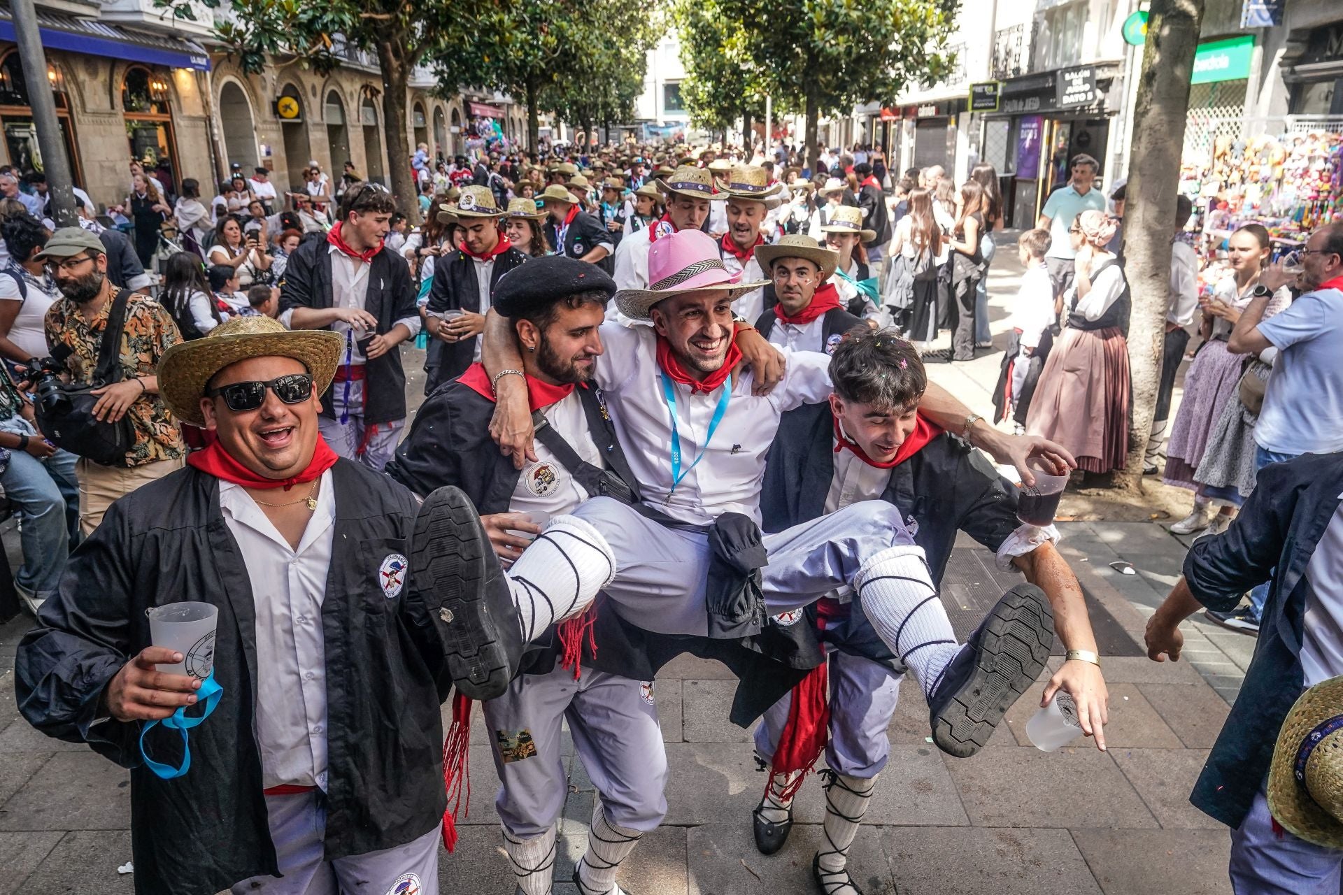 La segunda jornada de fiestas de Vitoria, en imágenes