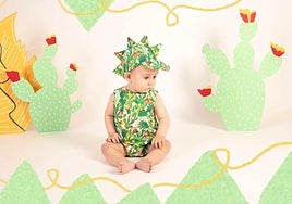 Las prendas con truco de una firma bilbaína para viajar ligero con niños sin llenar la maleta