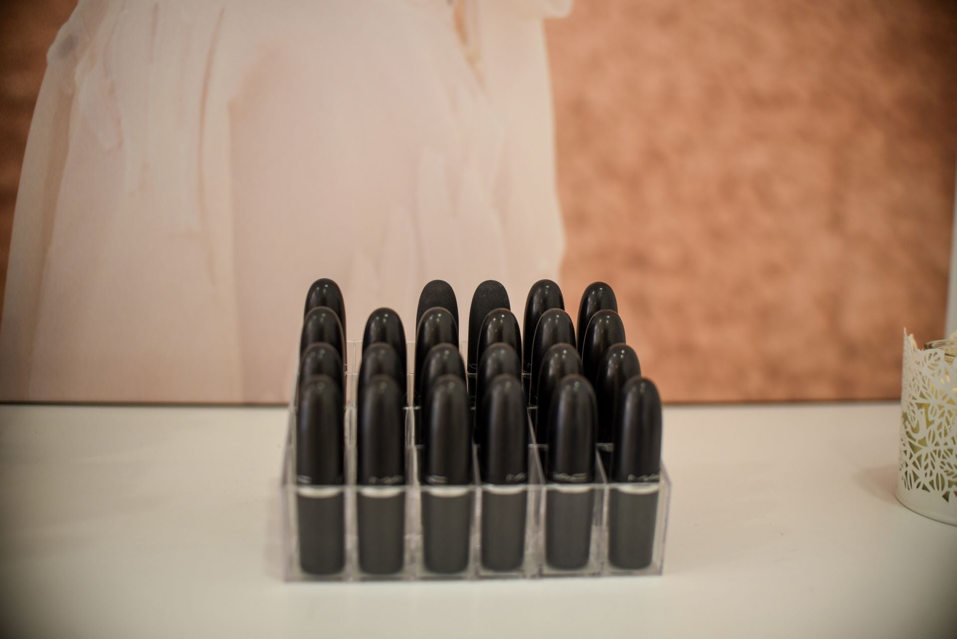 Bianka, maquilladora de cine, abre su propio estudio en Santurtzi