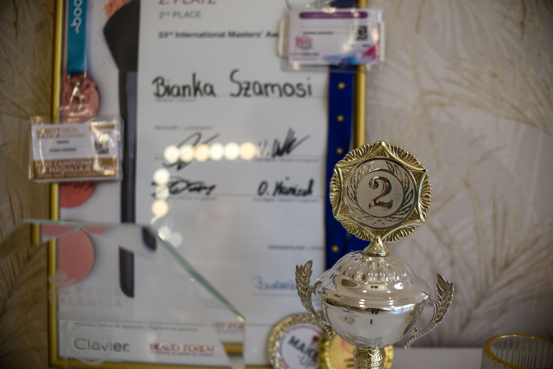 Bianka, maquilladora de cine, abre su propio estudio en Santurtzi