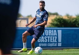 Abde, en un entrenamiento de esta pretemporada con el Alavés en Ibaia.