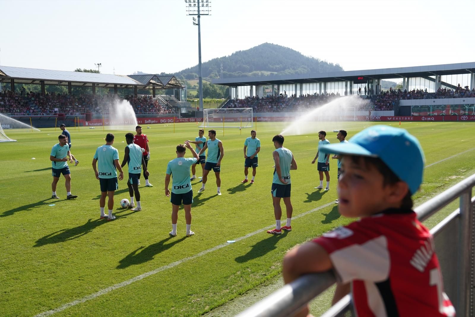 Las imágenes de la afición en Lezama
