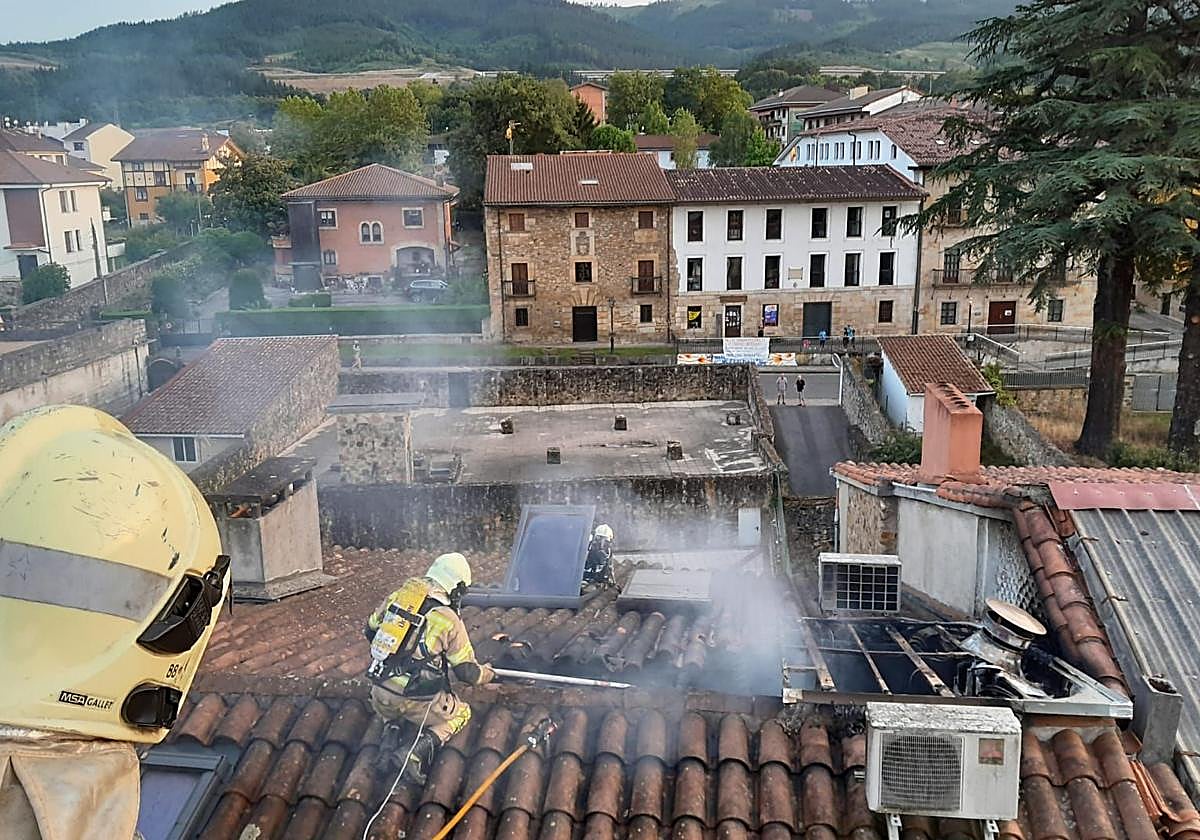 Fotografía del lugar del incidente, publicada por los bomberos.