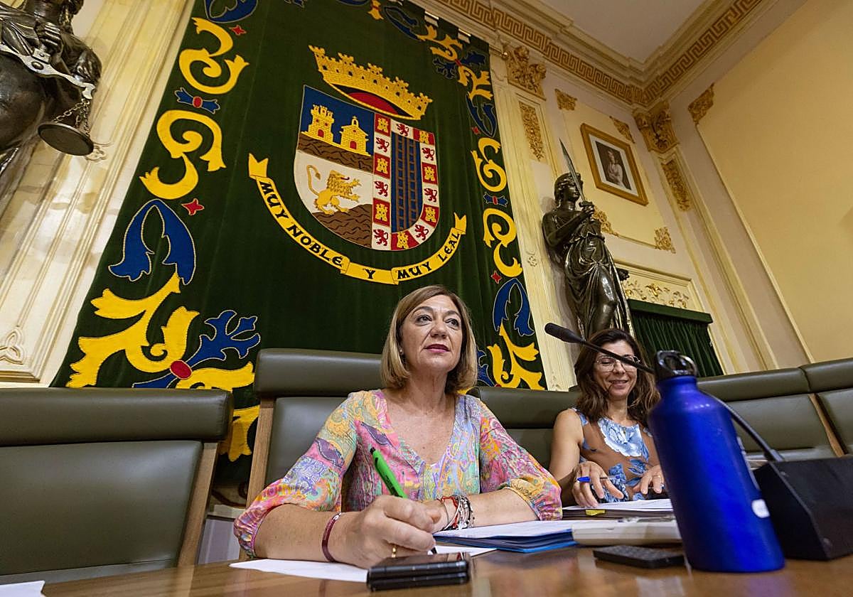 La alcaldesa de Jumilla, Seve González.