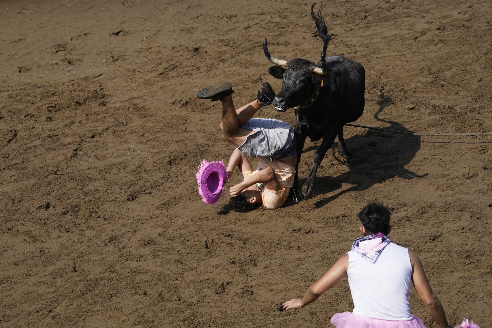Las mejores imágenes de la &#039;sokamuturra&#039; del Puerto Viejo de Getxo