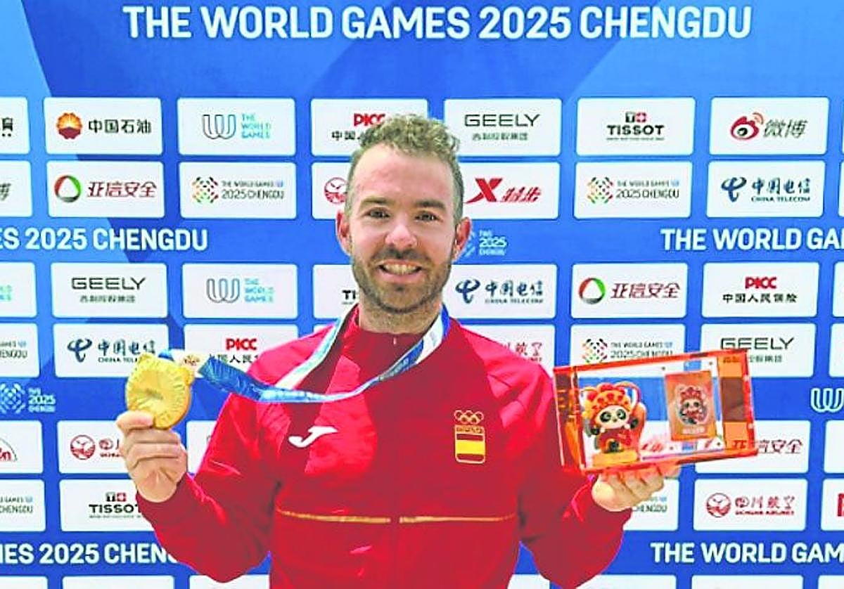 Patxi Peula, tras colgarse el oro en los Juegos Mundiales.