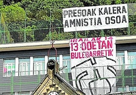 Imagen de la pancarta denunciada por el PP.