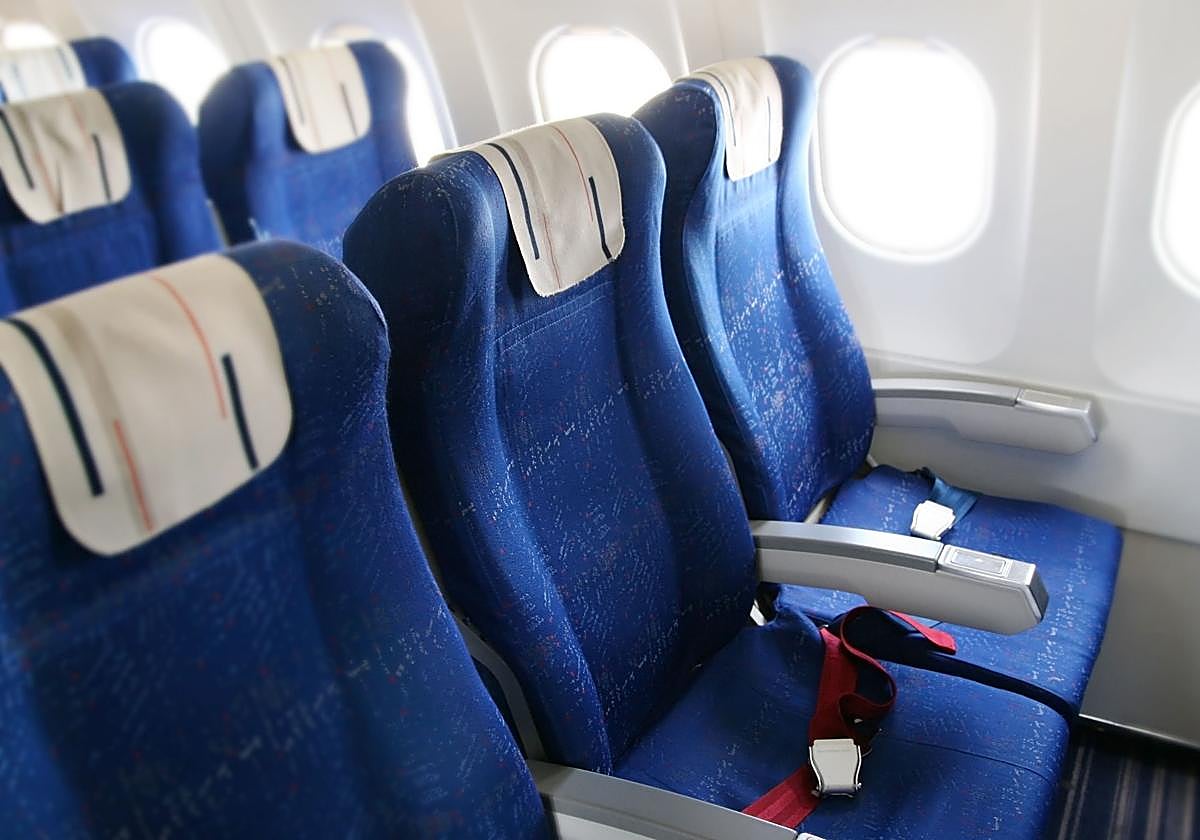 Una aerolínea olvida a dos mujeres ciegas en tierra y después fleta un avión solo para ellas