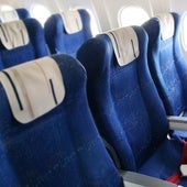 Una aerolínea olvida a dos mujeres ciegas en tierra y después fleta un avión solo para ellas