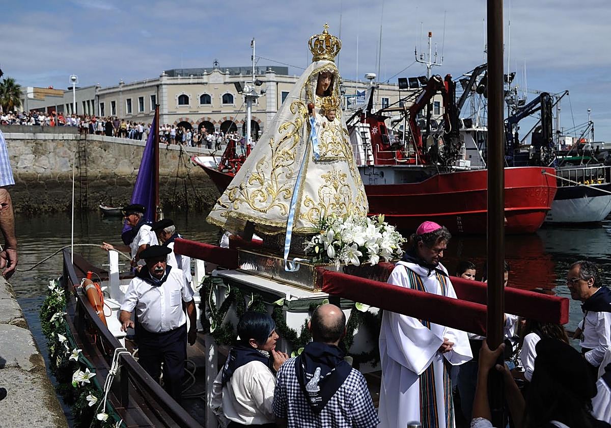 La Amatxu de Begoña surcará mañana la Ría desde Santurtzi a Bilbao