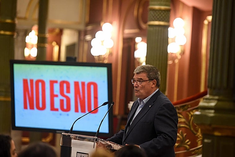Aburto pide tolerancia: «No quiero que Bilbao se convierta en ningún pueblo del sur del Estado»