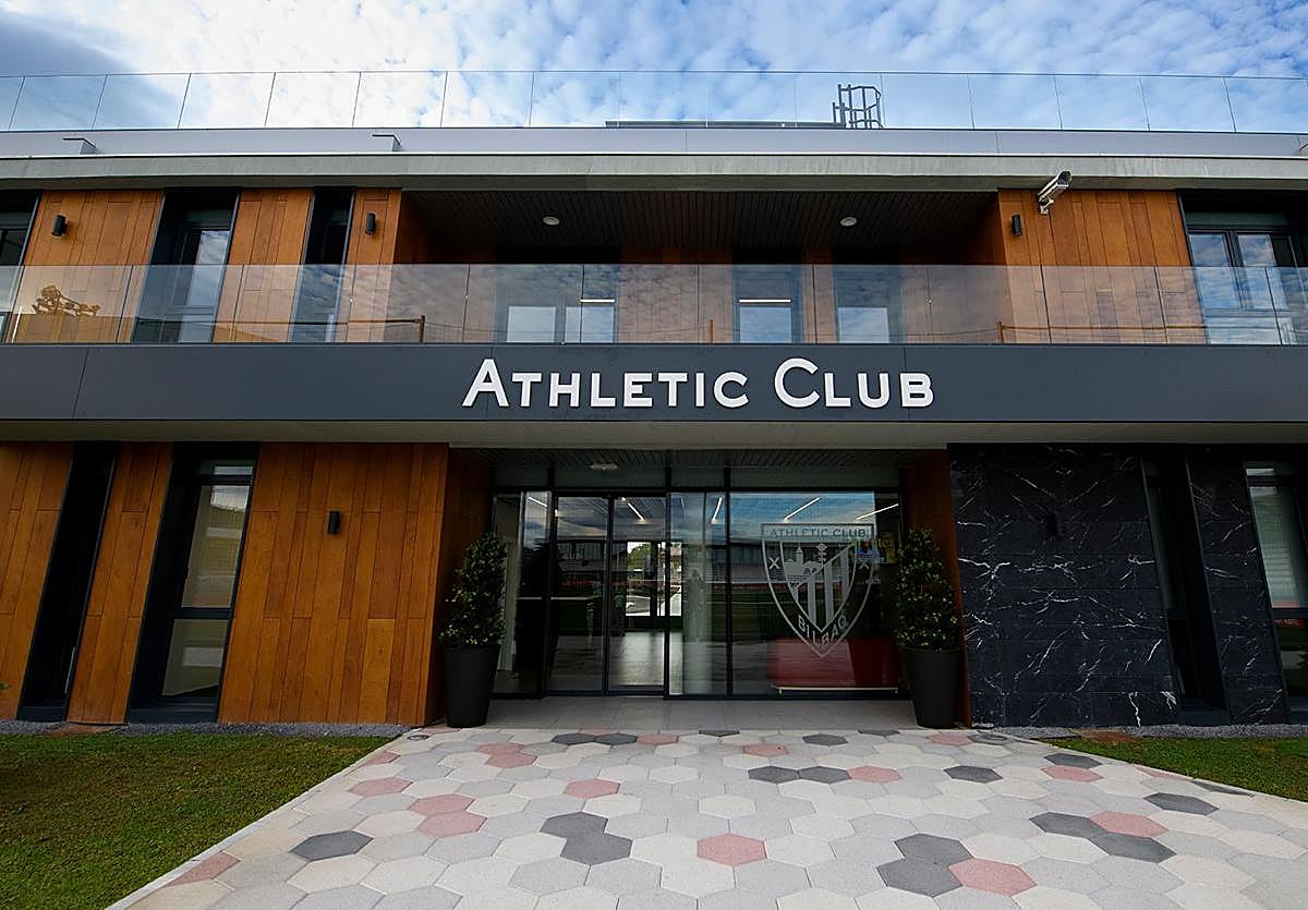 Este es el organigrama de las categorías inferiores del Athletic: Balenziaga, Ander Murillo, Armando...