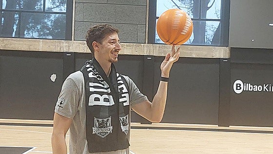 Aleix Font: «Decidme cosas malas de Bilbao»