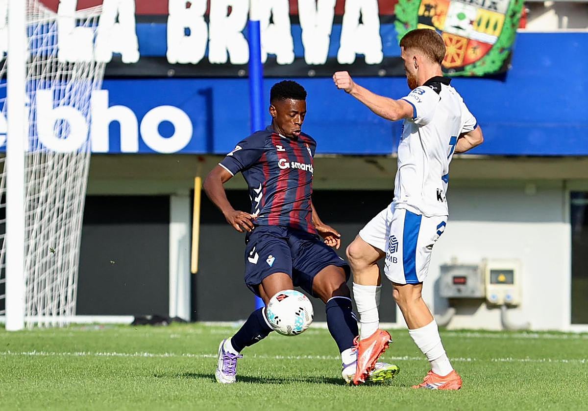 Leonardo Buta jugará con el número 24 que Javi Martínez ha dejado libre para jugar con el 5 de Chema.