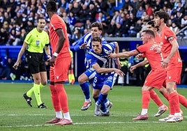 Pacheco, ante la Real Sociedad.