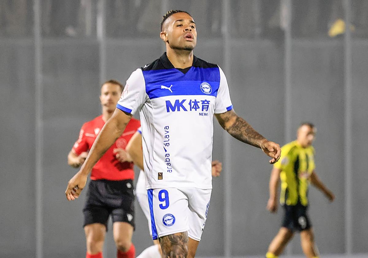 Mariano firmó tres goles.