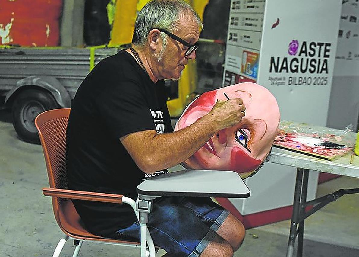 Imagen secundaria 1 - Entramos por primera vez en la ultrasecreta guarida de Marijaia: aquí vuelve a la vida todos los años para irse de fiesta