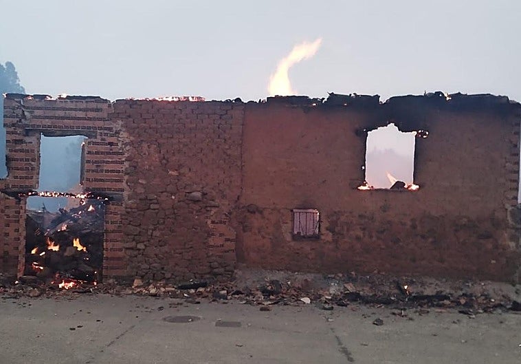 La desolación de una familia bilbaína en un pueblo de Palencia: «Hemos perdido la casa familiar en la que pasábamos los veranos»