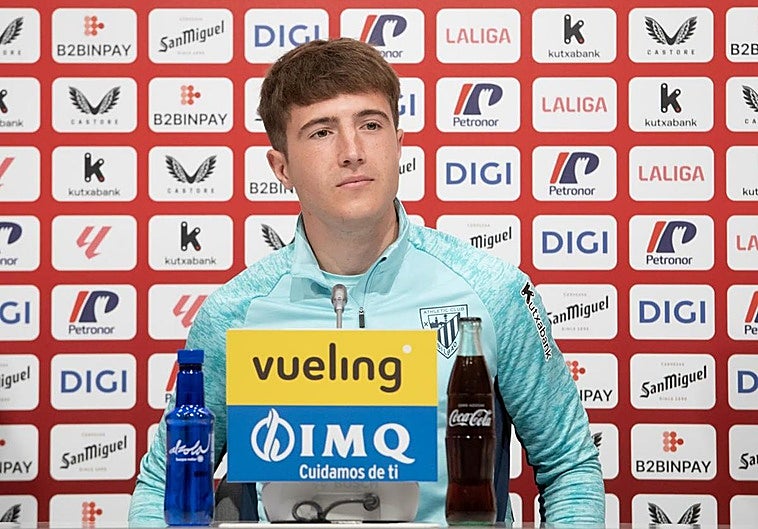 Rueda de prensa de Mikel Jauregizar este jueves en Lezama.