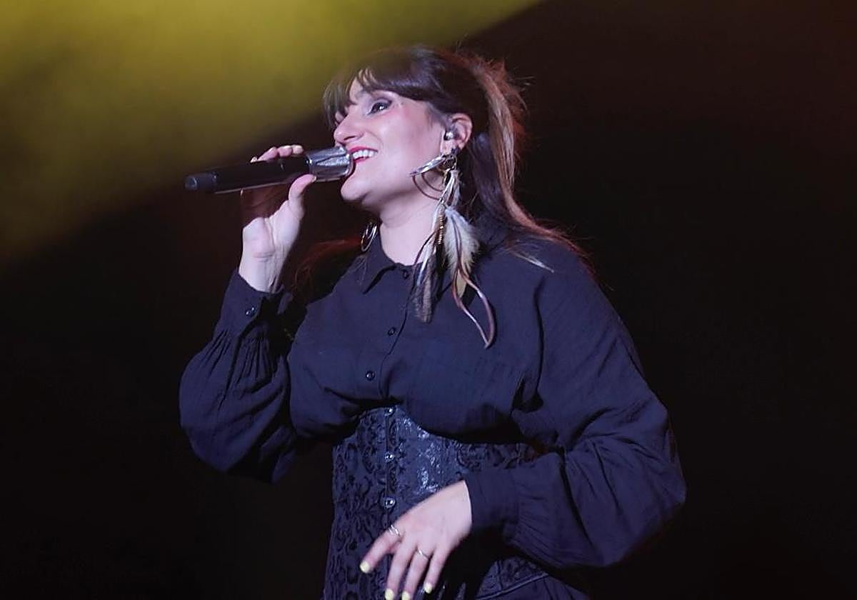 Rozalén, durante su concierto en Bilbao.