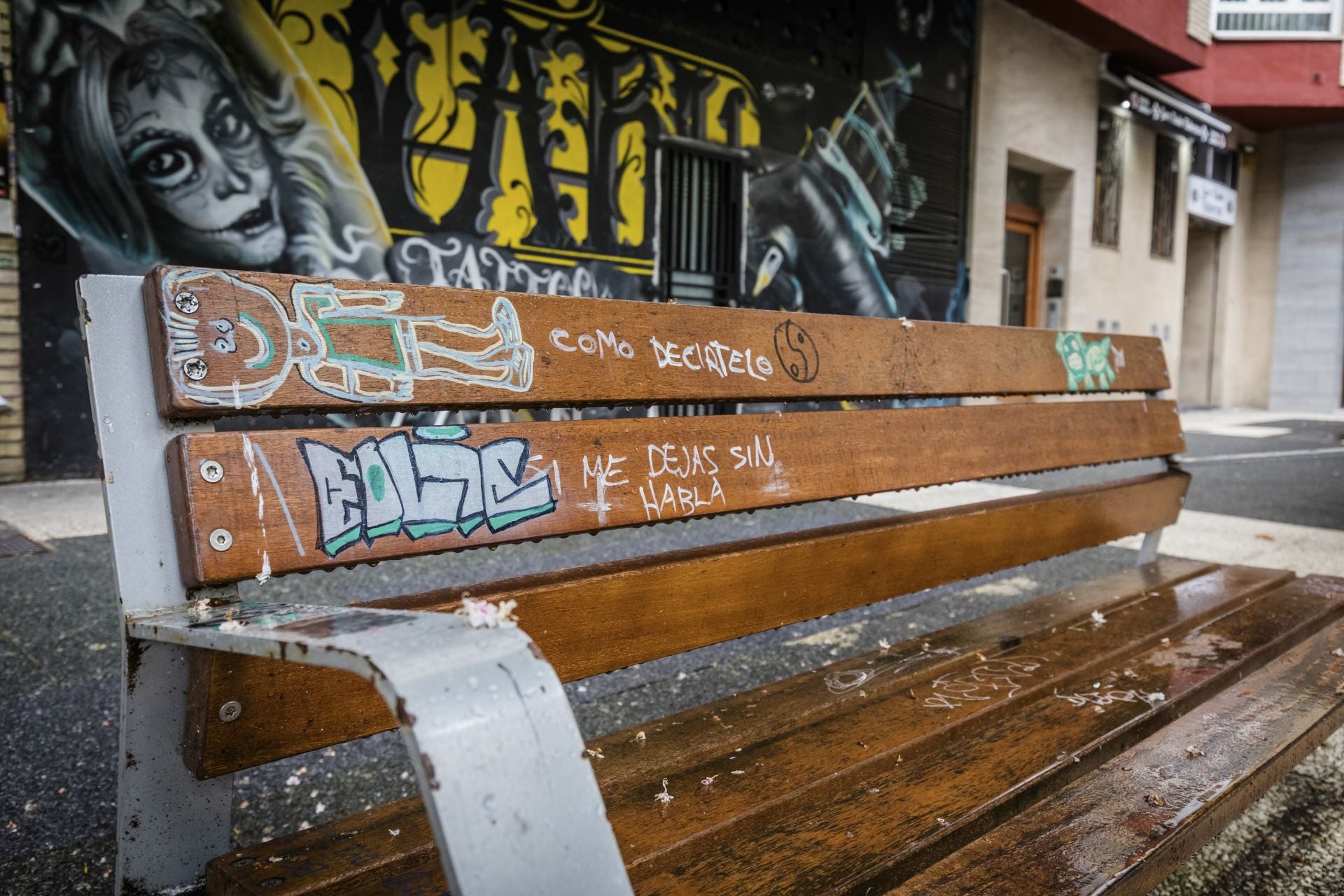 El mal estado de los bancos de Vitoria